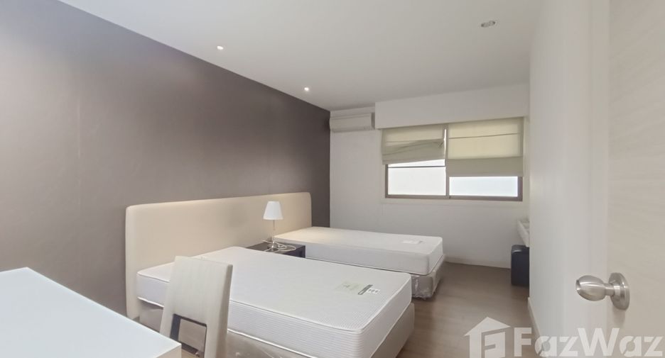 For rent 3 bedrooms apartment in Watthana, Bangkok