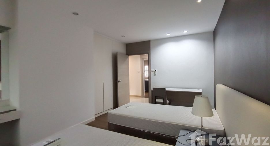 For rent 3 bedrooms apartment in Watthana, Bangkok