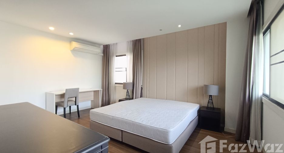 For rent 3 bedrooms apartment in Watthana, Bangkok