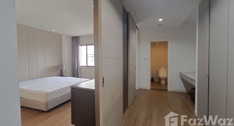 For rent 3 bedrooms apartment in Watthana, Bangkok