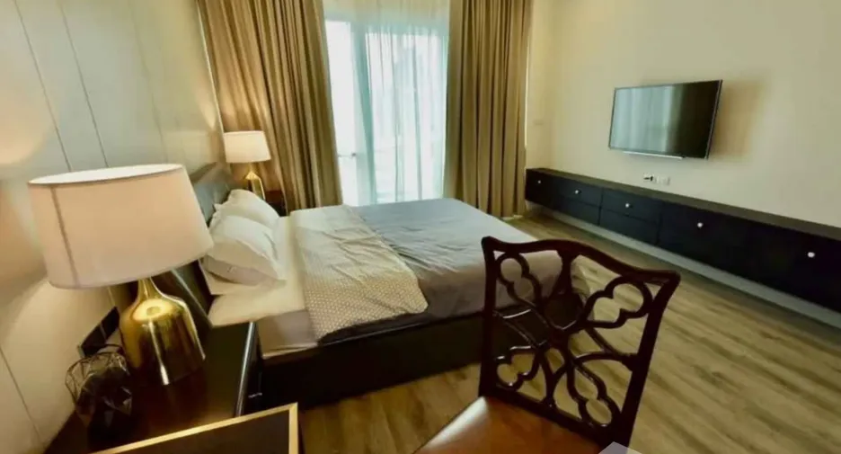 For rent 3 bedrooms condo in Sathon, Bangkok
