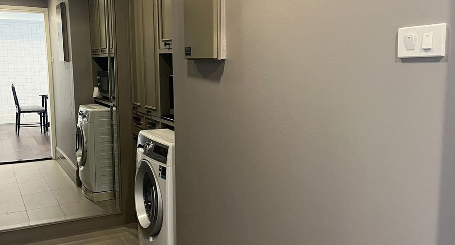 Wohnung zur Miete mit 2 Zimmer in Pathum Wan, Bangkok