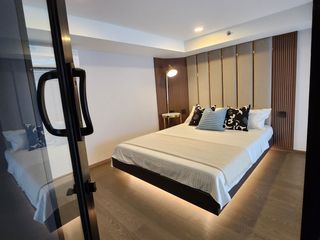 Condo en alquiler de 1 habitaciones en Bang Rak, Bangkok