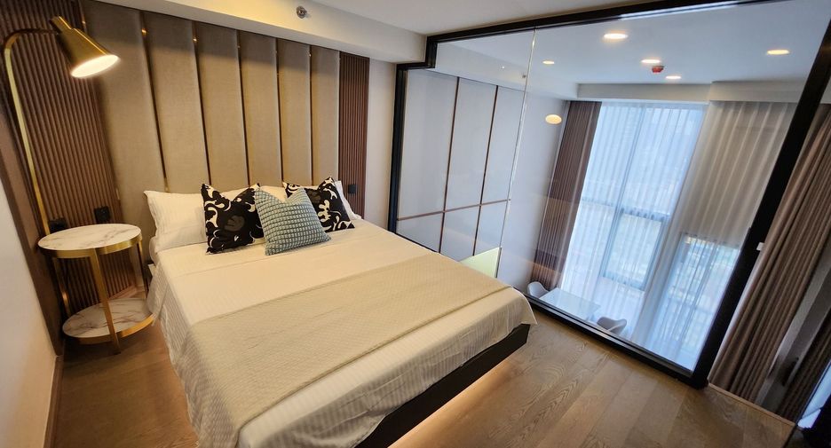For rent 1 bed condo in Bang Rak, Bangkok