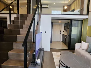 Condo en alquiler de 1 habitaciones en Bang Rak, Bangkok