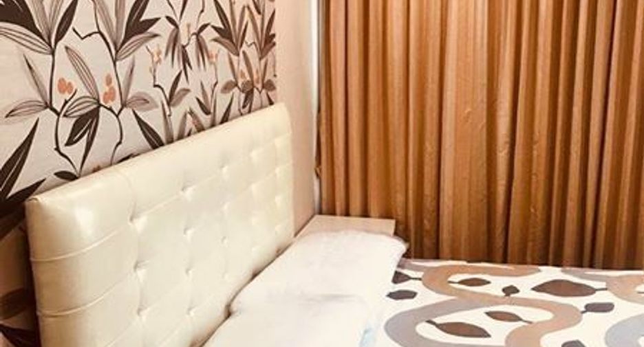 For rent 2 bedrooms condo in Pathum Wan, Bangkok