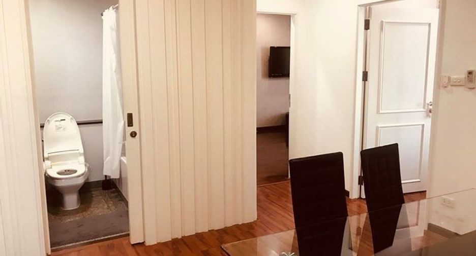 For rent 2 bedrooms condo in Pathum Wan, Bangkok
