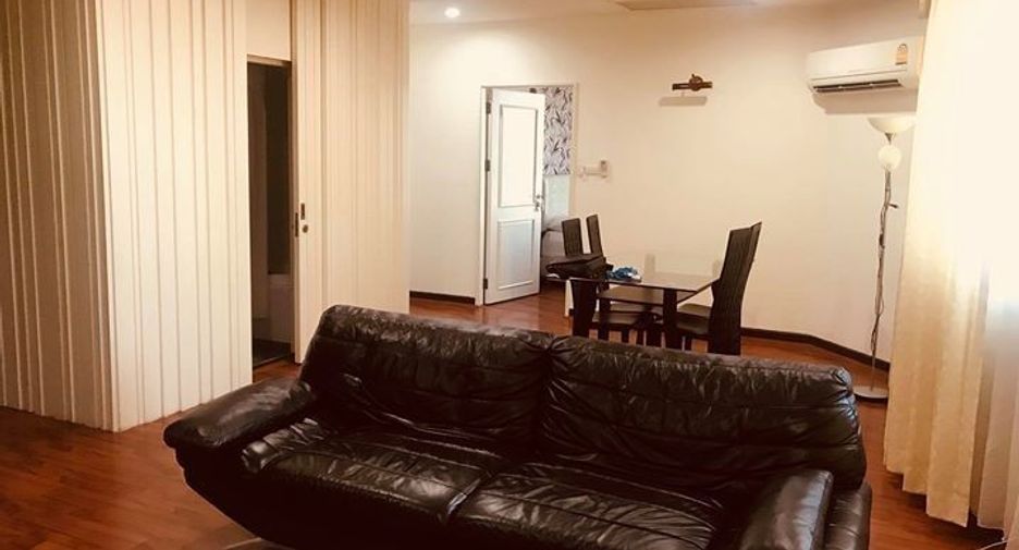 For rent 2 bedrooms condo in Pathum Wan, Bangkok