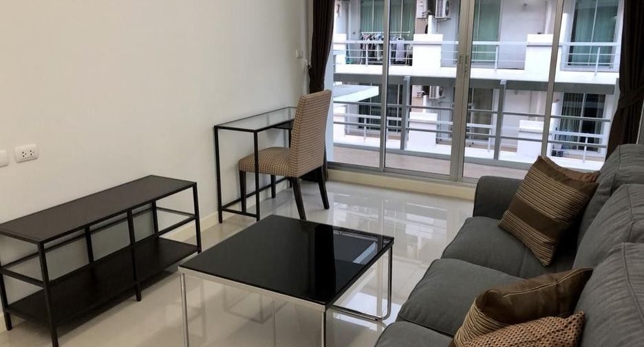Wohnung zur Miete mit 2 Zimmer in Khlong Toei, Bangkok