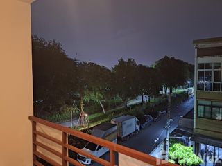 For rent 3 bedrooms townhouse in Bang Khen, Bangkok