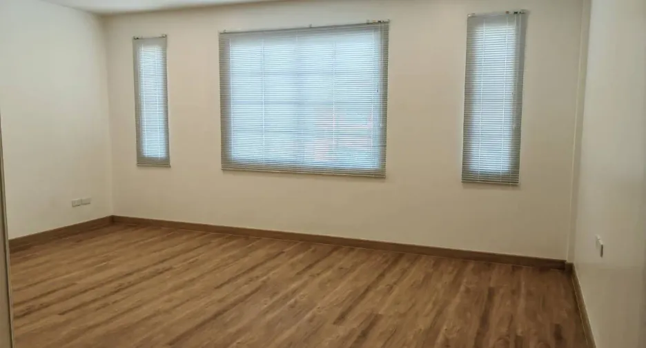 For rent 4 bedrooms office in Bang Na, Bangkok