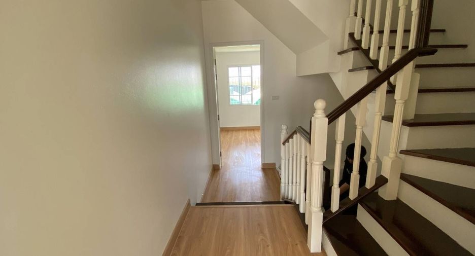 For rent 4 bedrooms office in Bang Na, Bangkok