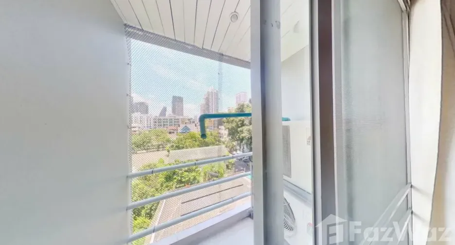 For rent 1 bed condo in Watthana, Bangkok