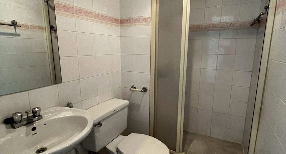 For rent 3 ベッドルーム apartment in Phaya Thai, Bangkok