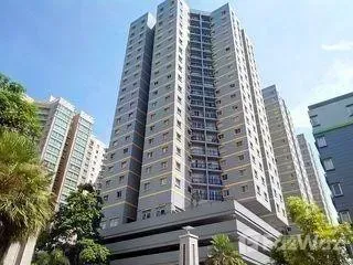 À louer 2 chambres condo à Yan Nawa, Bangkok