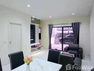 出租 4 卧室 联排别墅 在 Prawet, 曼谷