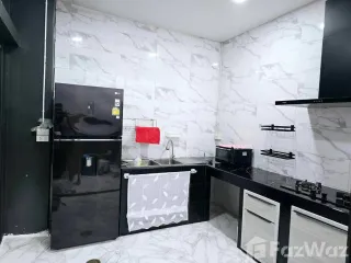 出租 4 卧室 联排别墅 在 Prawet, 曼谷