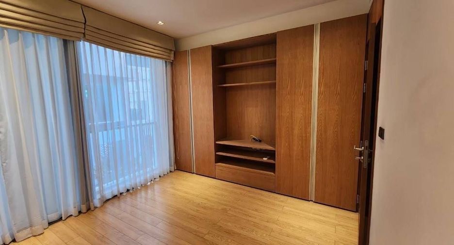À louer 2 chambres condo à Watthana, Bangkok