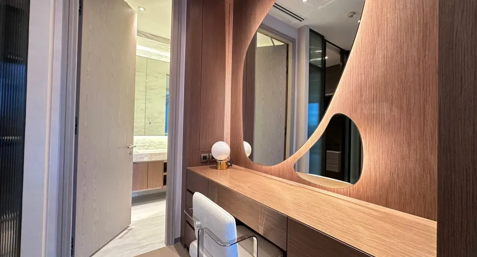 For rent 2 bedrooms condo in Pathum Wan, Bangkok