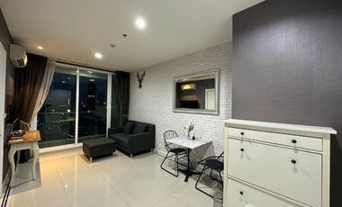 Condo en alquiler de 1 habitaciones en Huai Khwang, Bangkok