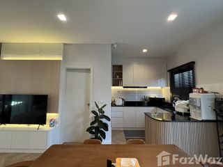 For rent 4 bedrooms townhouse in Prawet, Bangkok