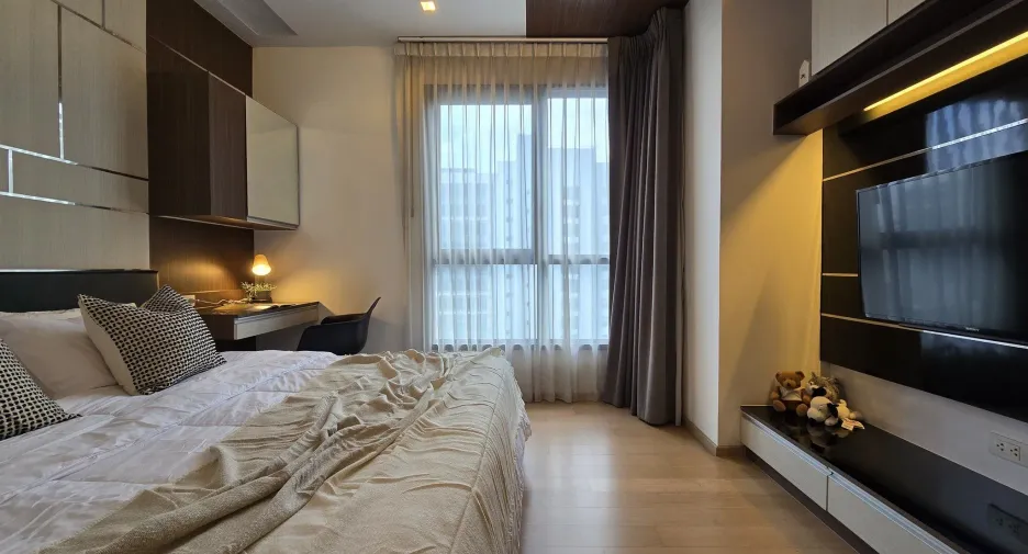 For rent 1 bed condo in Watthana, Bangkok