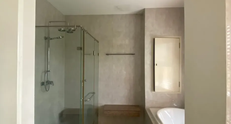 Apartment zur Miete mit 3 Zimmer in Watthana, Bangkok
