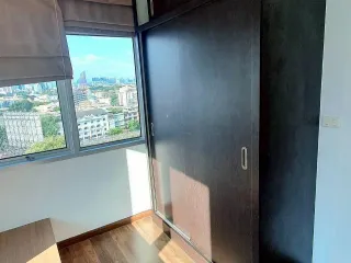 For rent 2 bedrooms condo in Ratchathewi, Bangkok