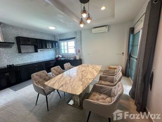 Casa en alquiler de 4 habitaciones en Bang Bon, Bangkok