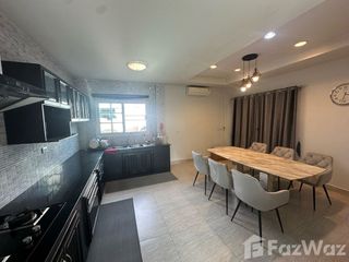 Casa en alquiler de 4 habitaciones en Bang Bon, Bangkok