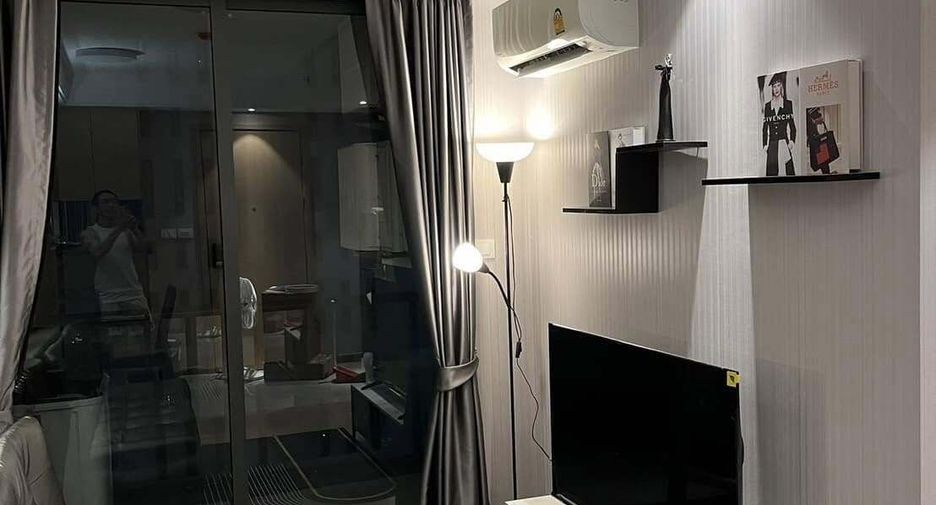 For rent 1 bed condo in Yan Nawa, Bangkok