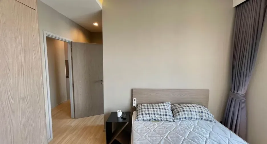 For rent 2 bedrooms condo in Phaya Thai, Bangkok