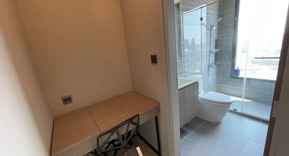 Condo en alquiler de 2 habitaciones en Phaya Thai, Bangkok
