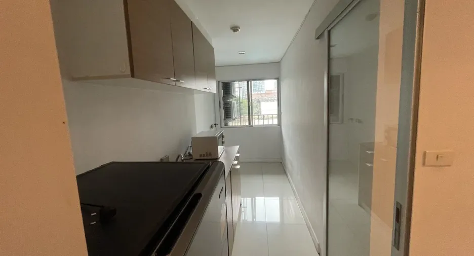 For rent 1 bed condo in Phra Khanong, Bangkok