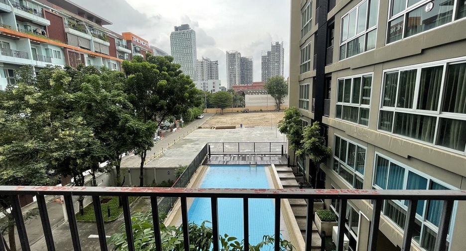 For rent 1 bed condo in Phra Khanong, Bangkok