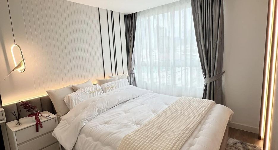 For rent 2 bedrooms condo in Din Daeng, Bangkok