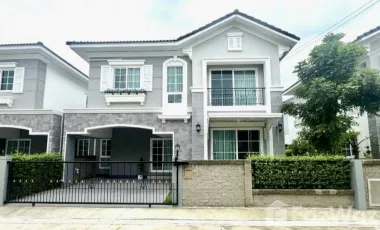 À louer 4 chambres maison à Mueang Samut Prakan, Samut Prakan