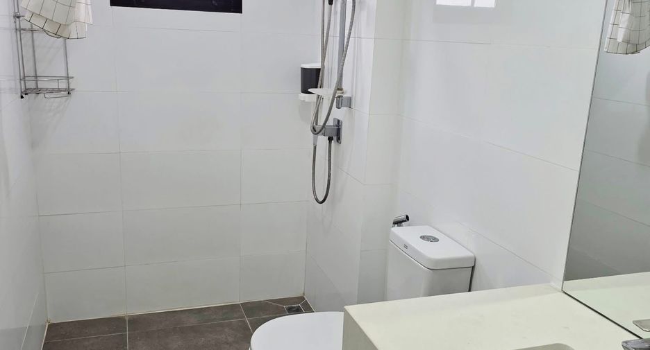 For rent 4 bedrooms house in Prawet, Bangkok