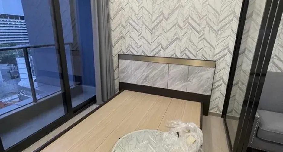 For rent studio condo in Huai Khwang, Bangkok