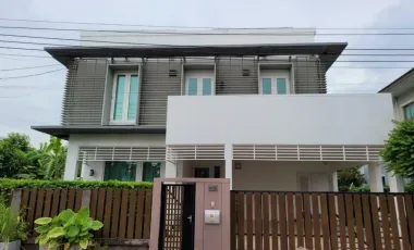 Casa en alquiler de 3 habitaciones en Suan Luang, Bangkok