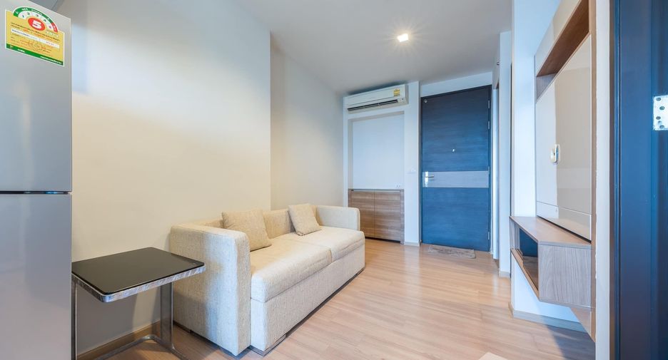 For rent 1 bed condo in Sathon, Bangkok
