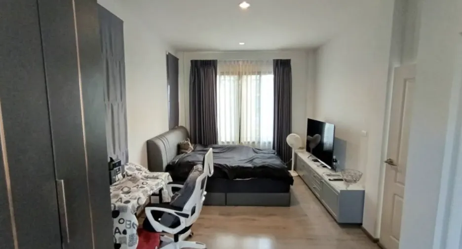 For rent 3 bedrooms house in Khlong Sam Wa, Bangkok