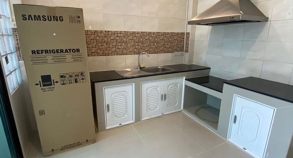 Haus zur Miete mit 3 Zimmer in Suan Luang, Bangkok