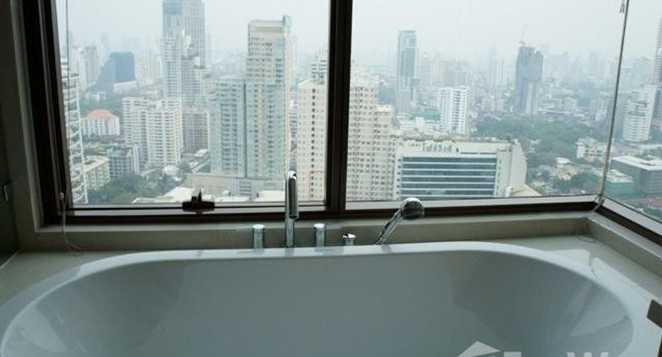 Wohnung zur Miete mit 2 Zimmer in Khlong Toei, Bangkok