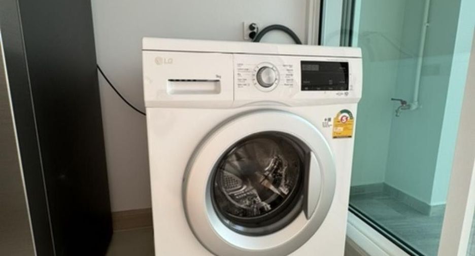 For rent 2 bedrooms condo in Bang Rak, Bangkok
