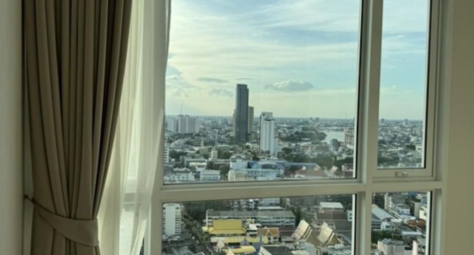 For rent 2 bedrooms condo in Bang Rak, Bangkok