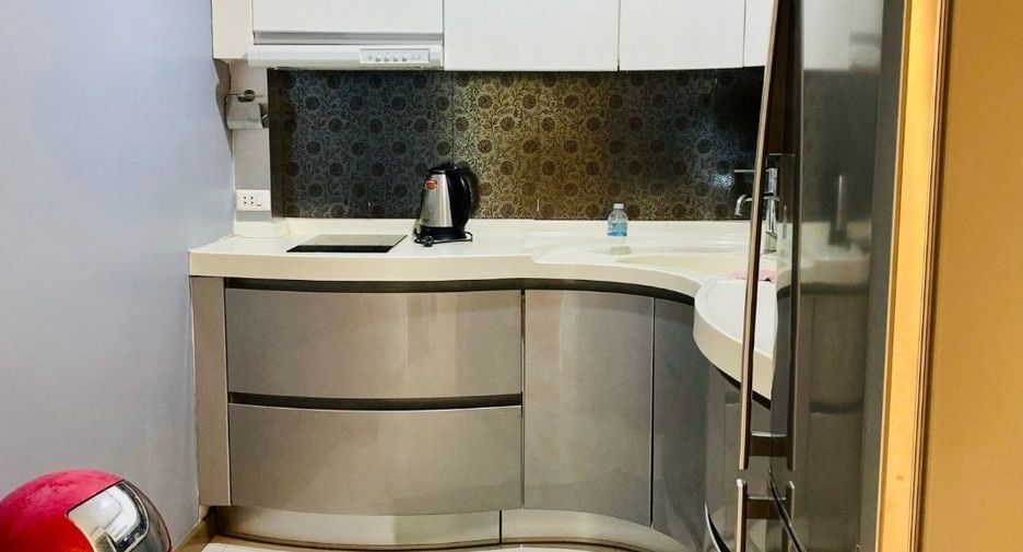 For rent 2 bedrooms condo in Bang Kho Laem, Bangkok