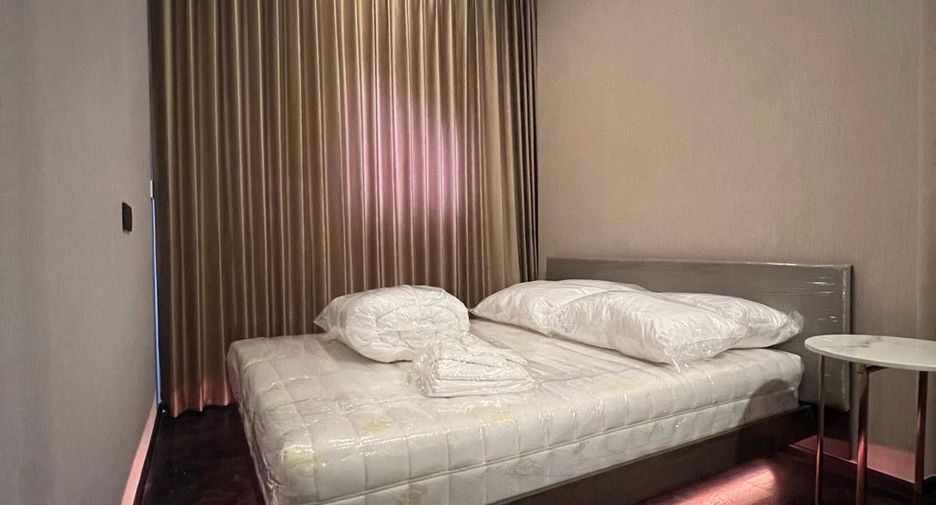 Wohnung zur Miete mit Studio in Watthana, Bangkok