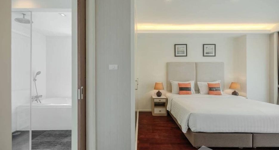 For rent 2 bedrooms apartment in Khlong Toei, Bangkok