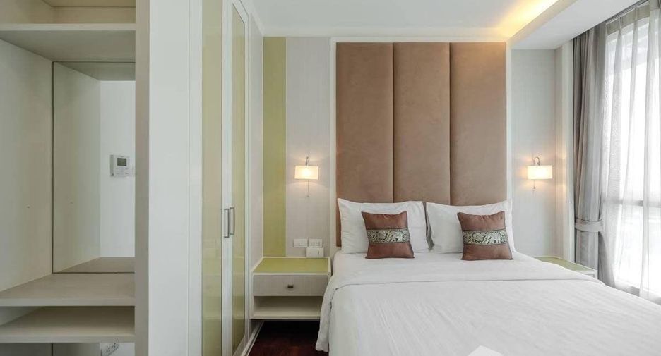For rent 2 bedrooms apartment in Khlong Toei, Bangkok
